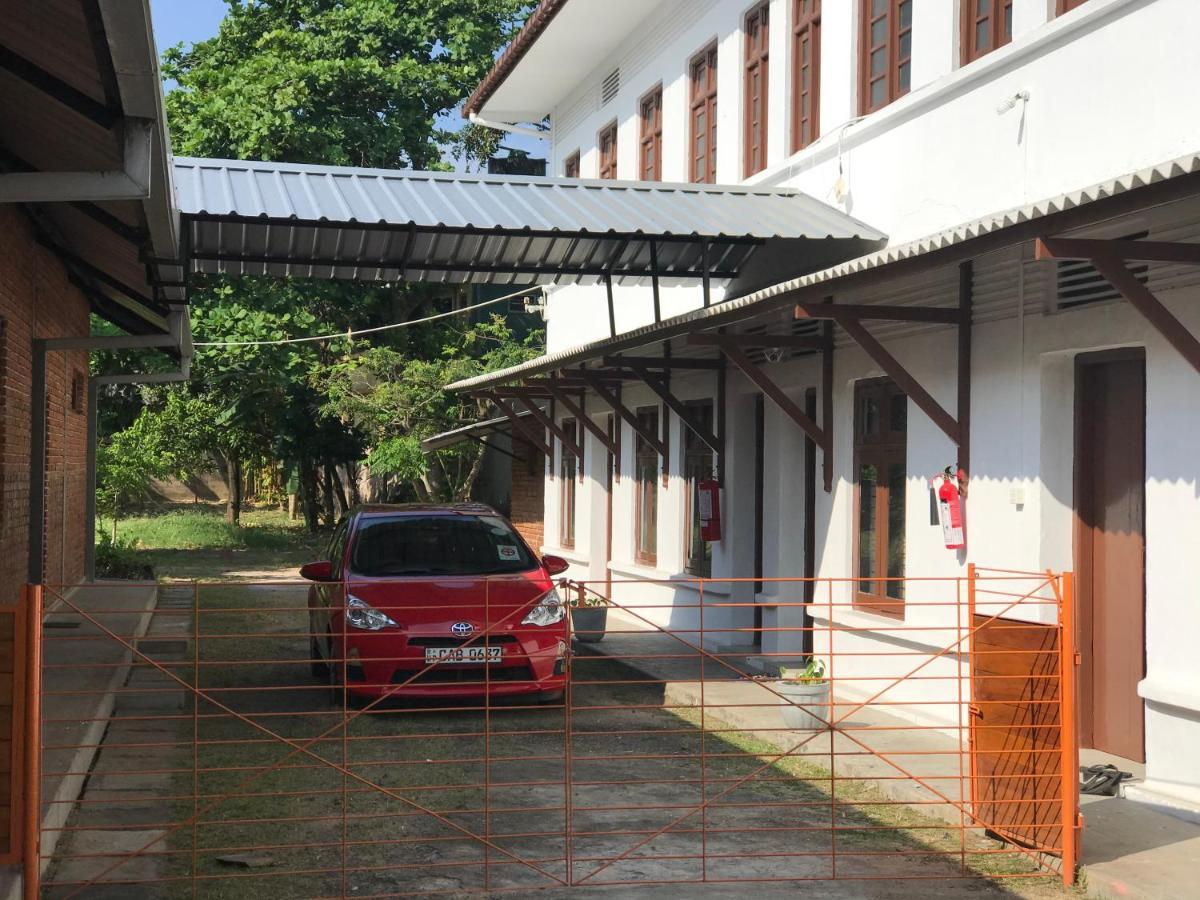 Tanty'S Hostel กอลล์ ภายนอก รูปภาพ